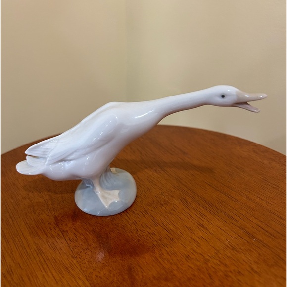 Lladro Other - Lladro goose figurine; Made in Spain and purchased in Spain